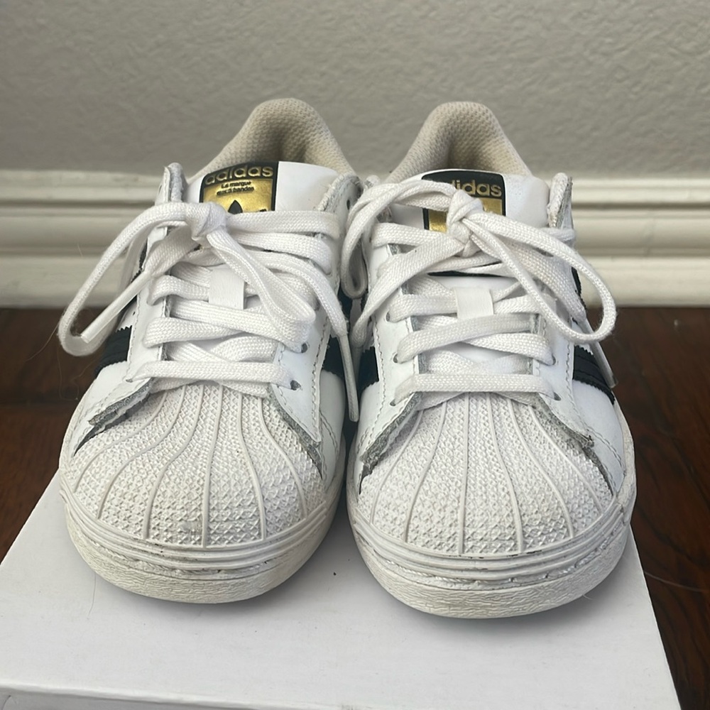 Adidas superstar kids size 11